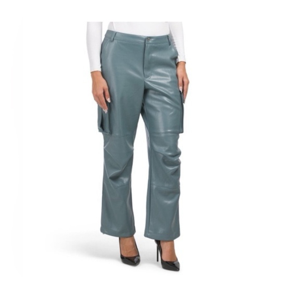 NWT‎ 7 for all mankind FAUX LEATHER Cargo Straight Pants Style 82336 Size SMALL - Picture 8 of 16
